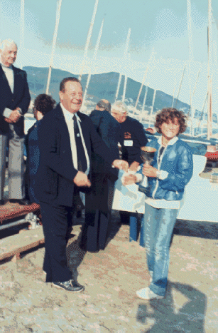 Beppy awarding a young Sailor