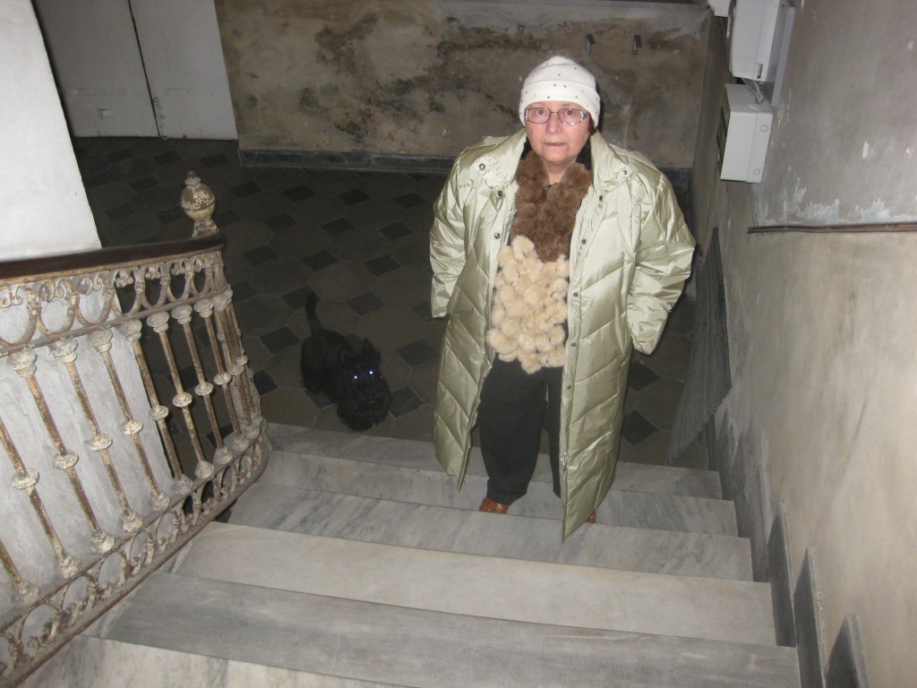 Annamaria, Macadam and Stairs, January 2009